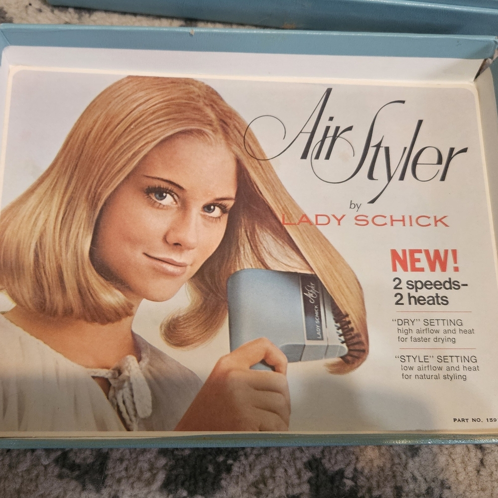 Vintage AIR STYLER by LADY SCHICK (1970) CYBIL SHEPPARD Works!! - Picture 4 of 4
